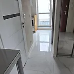 Z Widokiem Na Sky Tower فروتسواف